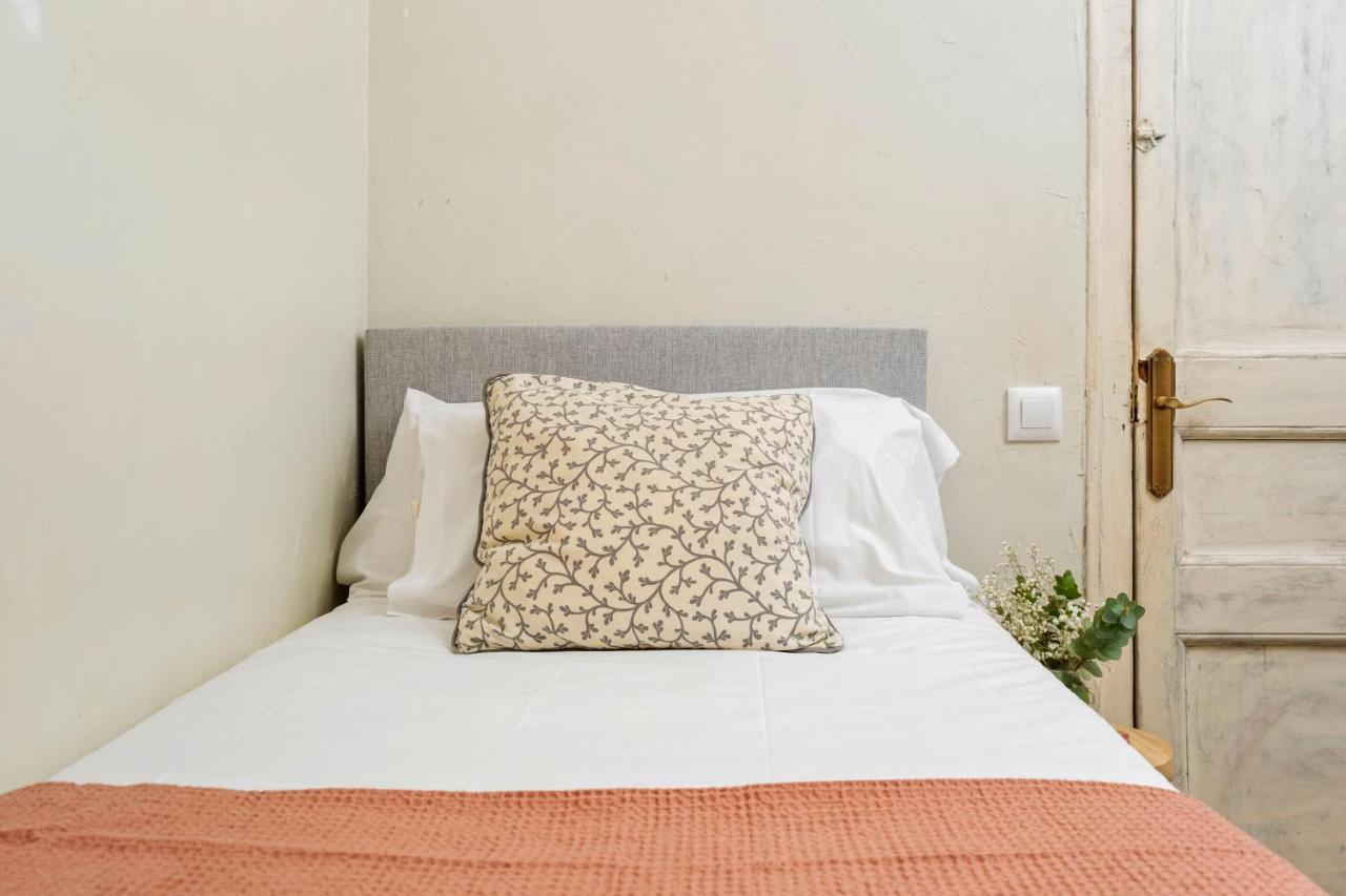 Apartamento Flateli Poble Sec Barcelona Exterior foto