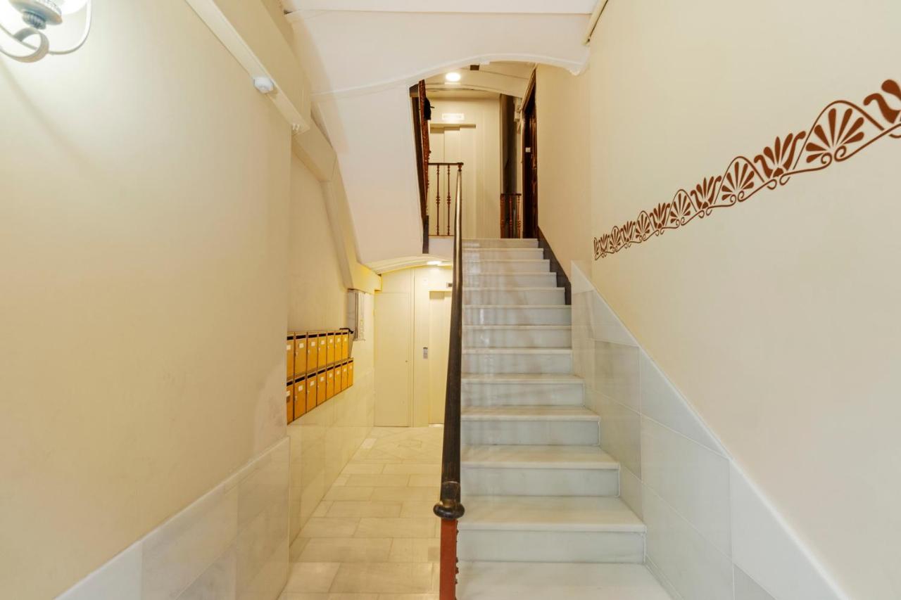 Apartamento Flateli Poble Sec Barcelona Exterior foto